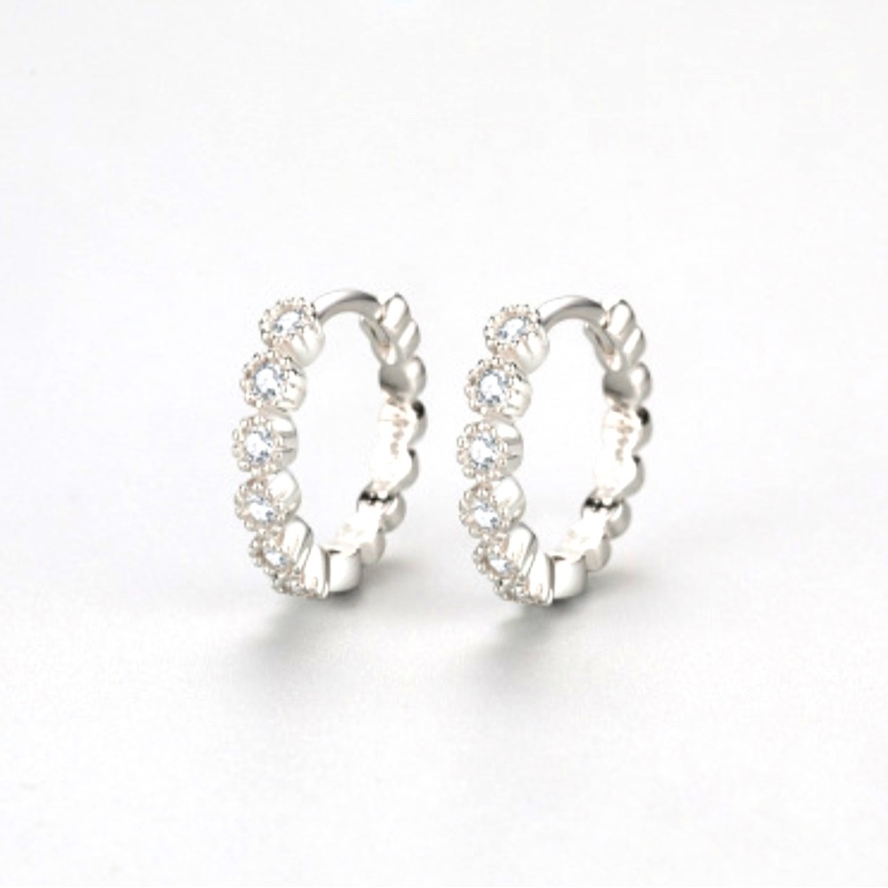 NEW 925 SILVER DIAMOND EARRINGS
